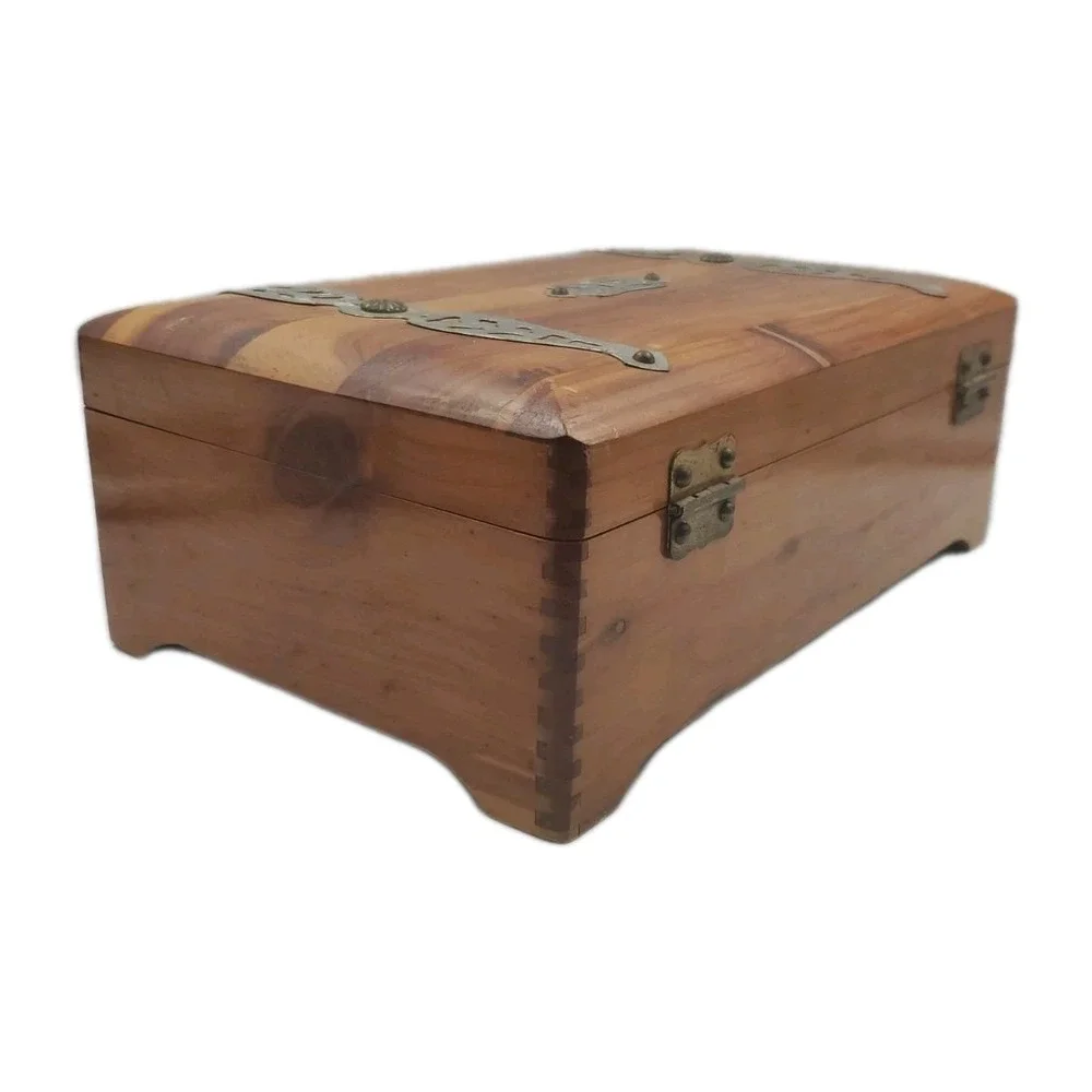 Vintage McGraw Box Co. Cedar Wood Keepsake Box Chest w/ Metal Accents 12